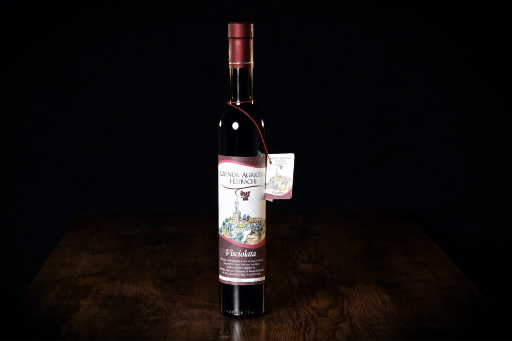 Vino di Visciola – bevanda aromatizzata a base di vino e visciole